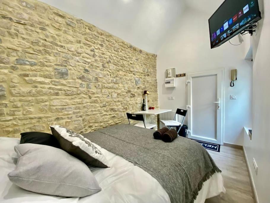 Bed In The City - Appart'Hotel - Historical Center Bayeux Exteriör bild