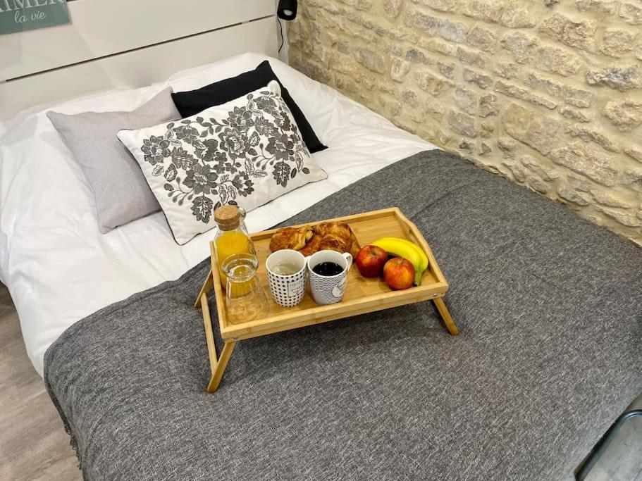 Bed In The City - Appart'Hotel - Historical Center Bayeux Exteriör bild